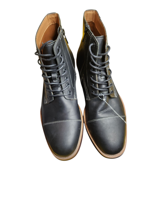 Steve Madden boot